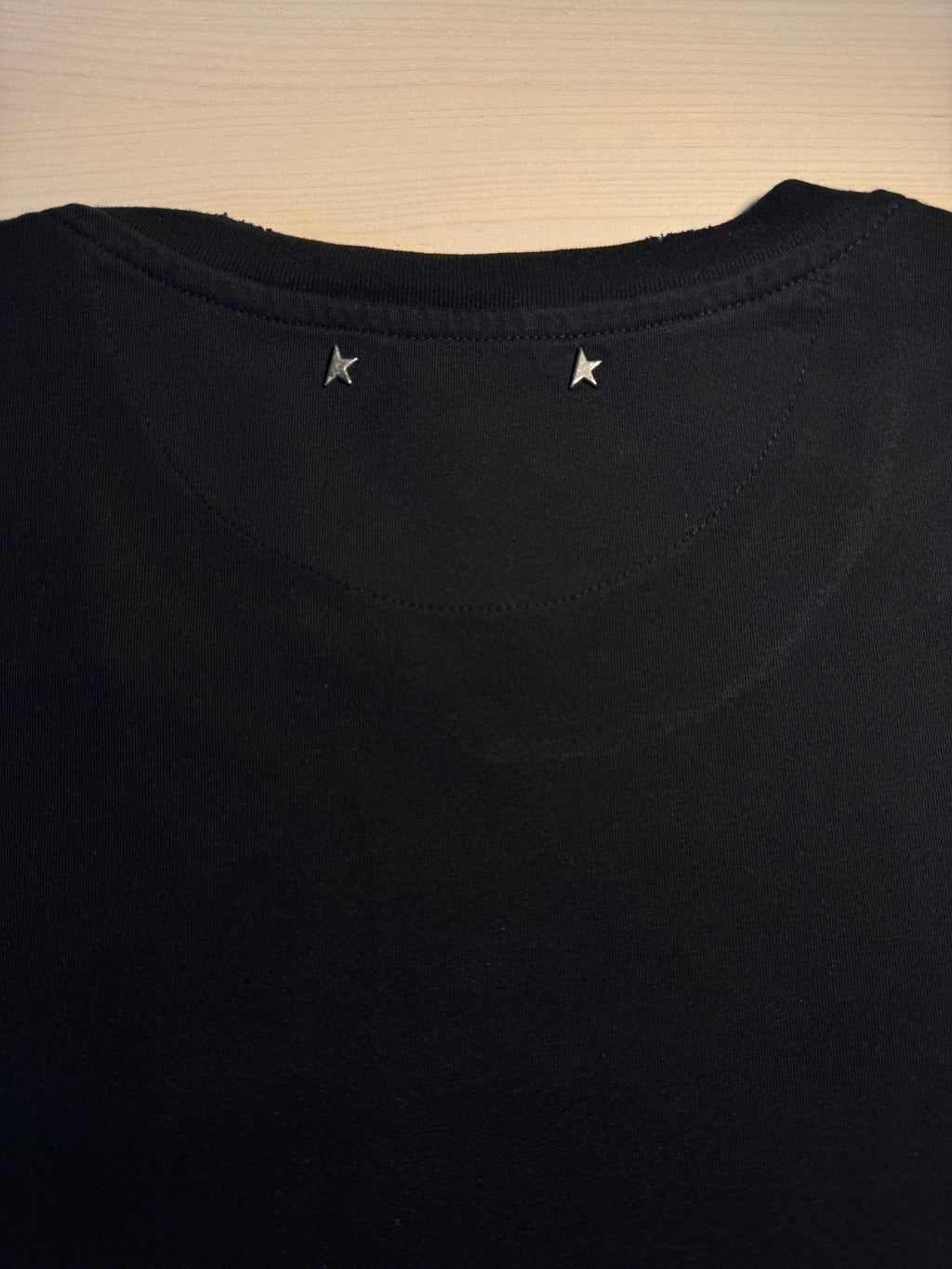Maglia Golden Goose nera trattamento distressed
