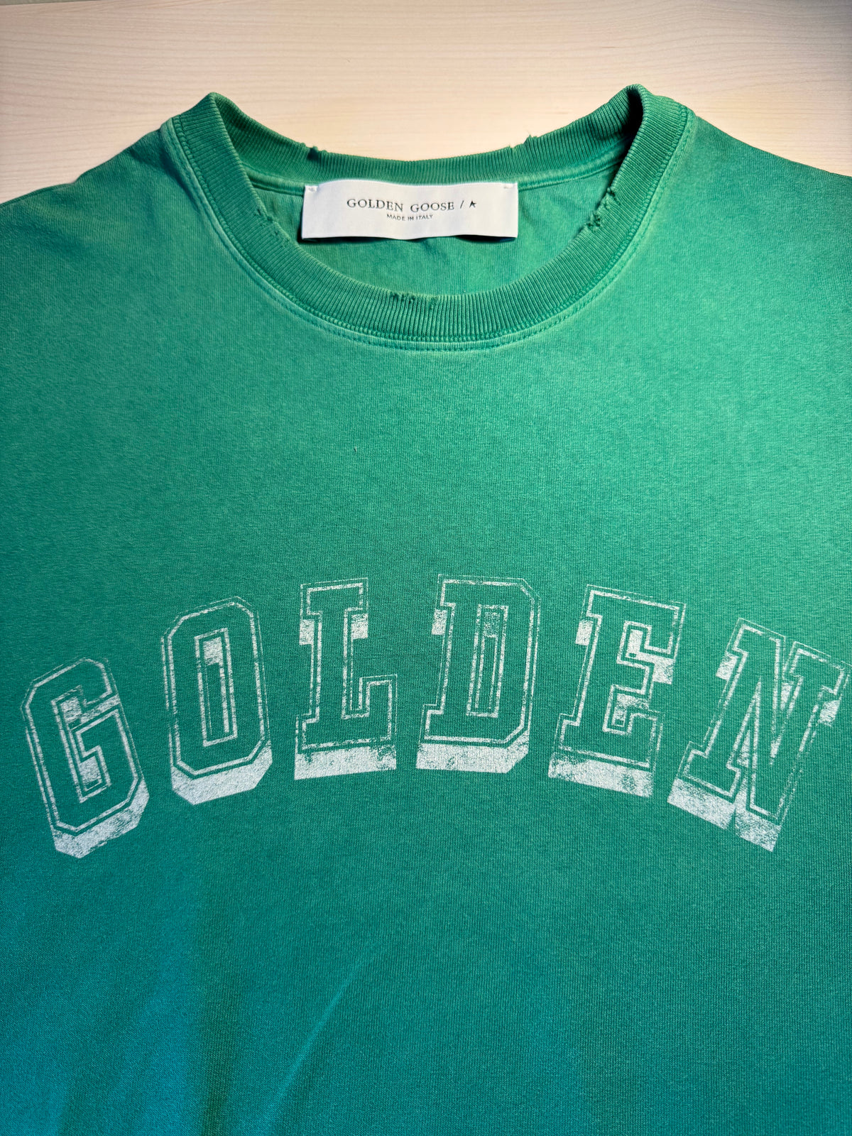 Maglia Golden Goose verde scritta "Golden"