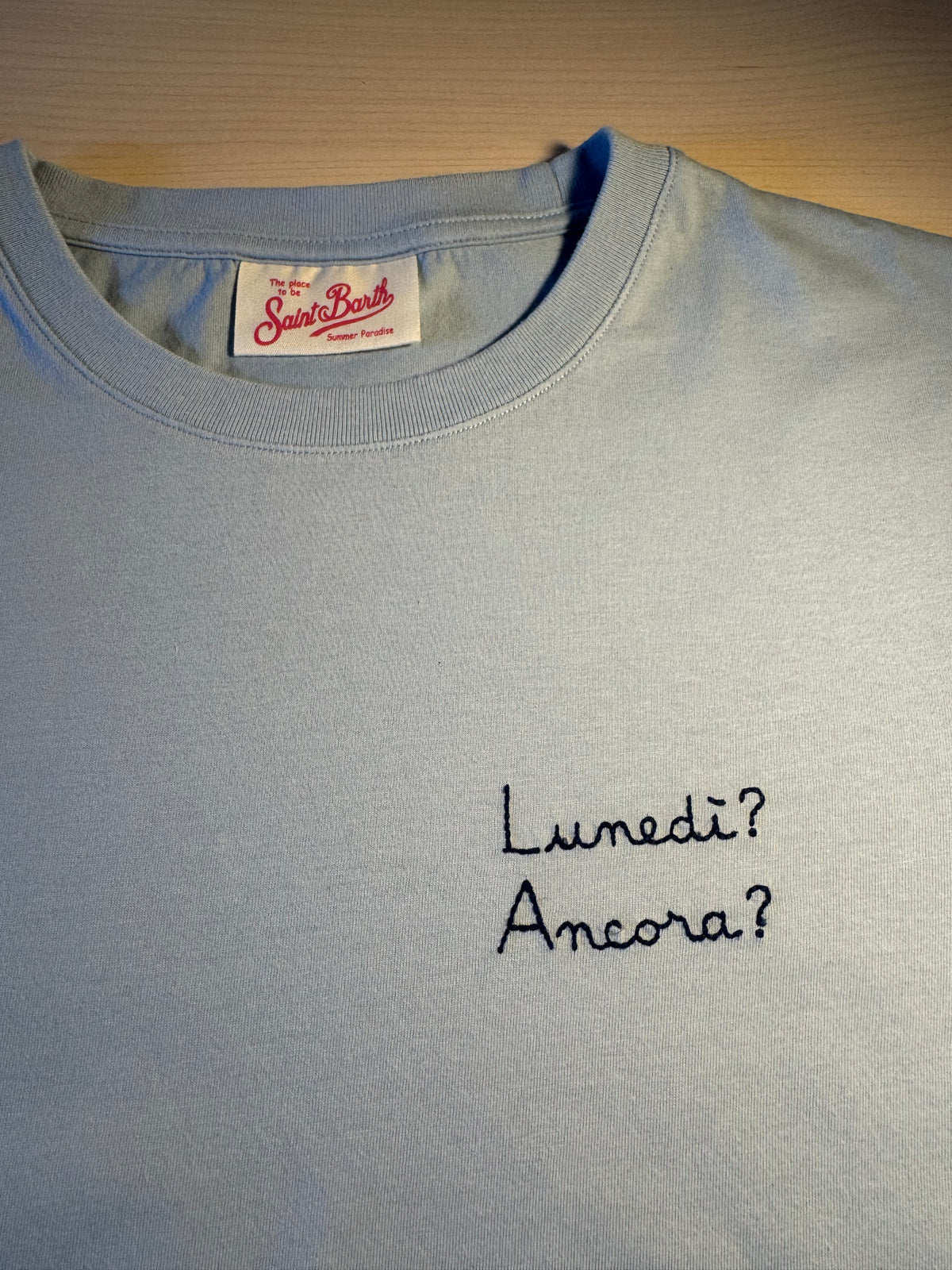 Maglia Saint Barth "Lunedì? Ancora?” azzurra