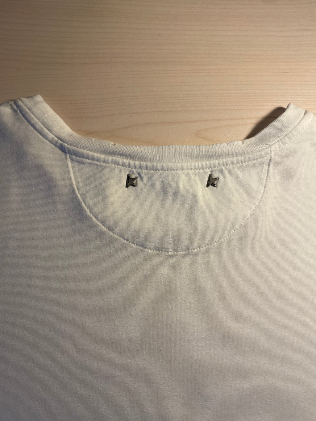 Maglia Golden Goose bianca trattamento distressed