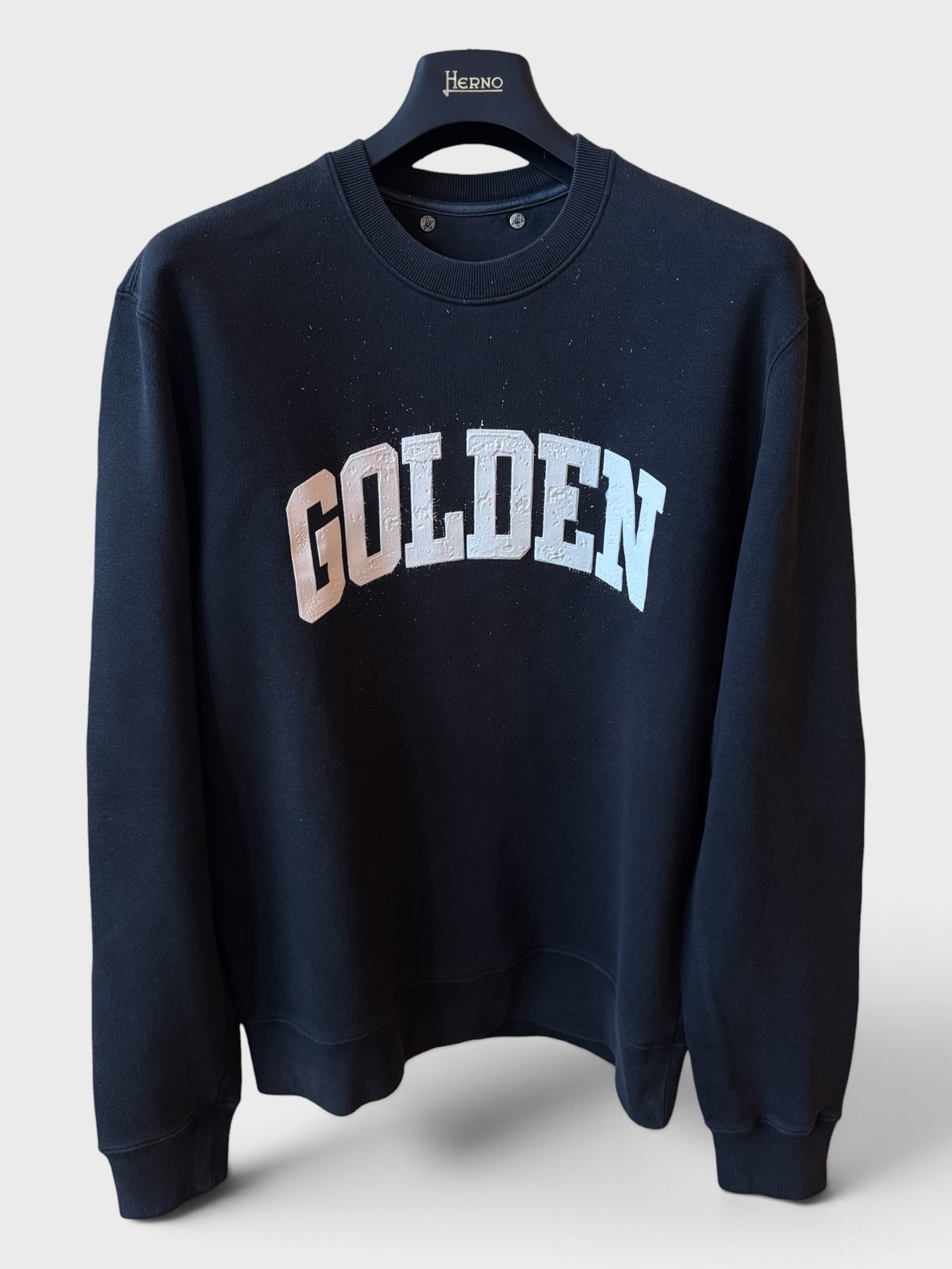 Felpa Golden Goose nera scritta "Golden" con pittura
