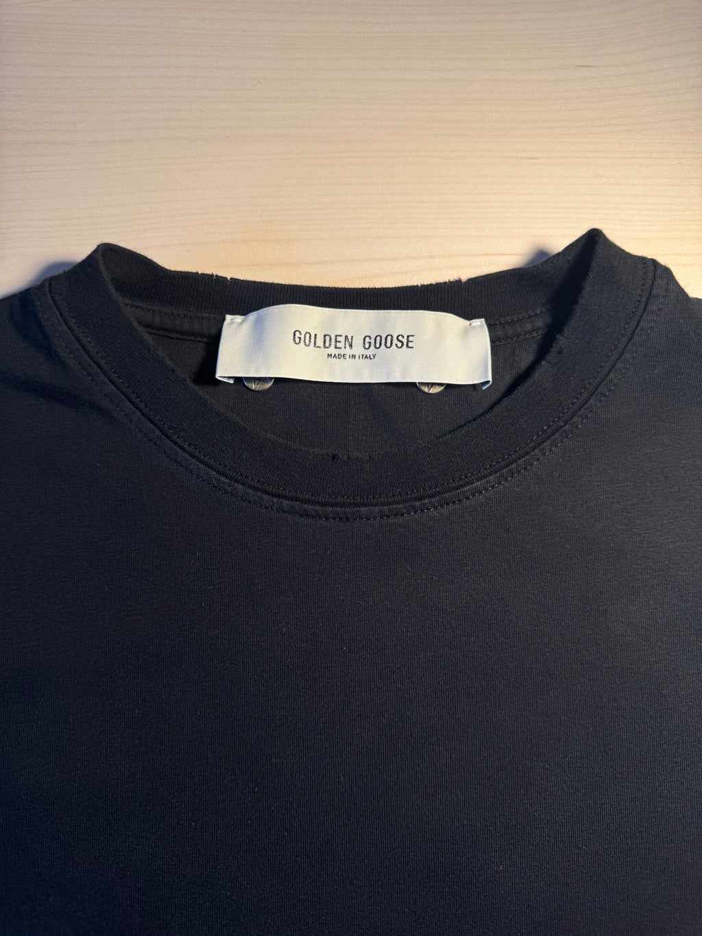 Maglia Golden Goose nera trattamento distressed