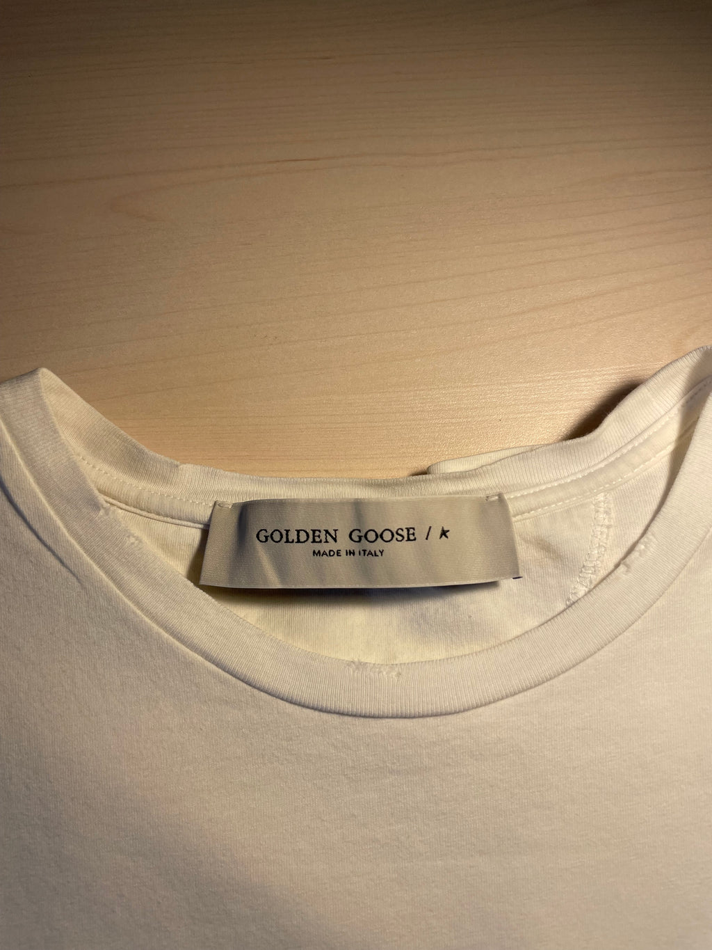 Maglia Golden Goose bianca trattamento distressed