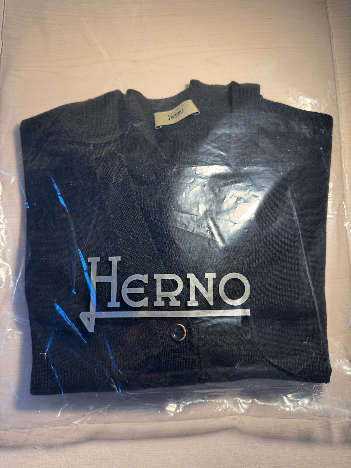 Cardigan Herno nero 100% lana vergine