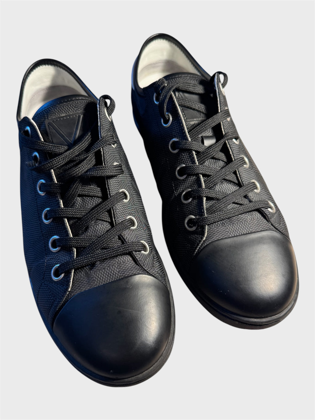 Sneakers Louis Vuitton nere