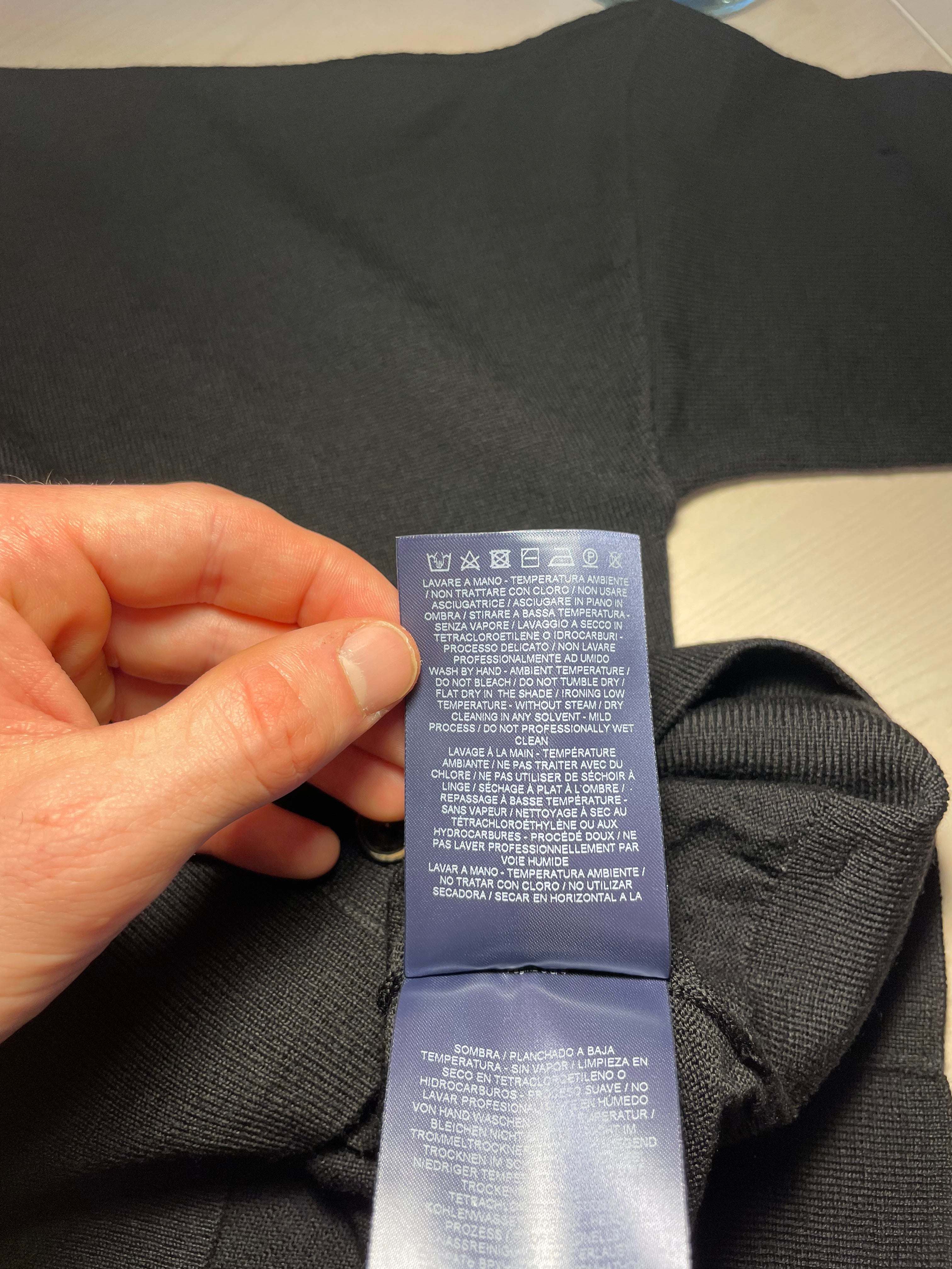 Cardigan Herno nero nuovo