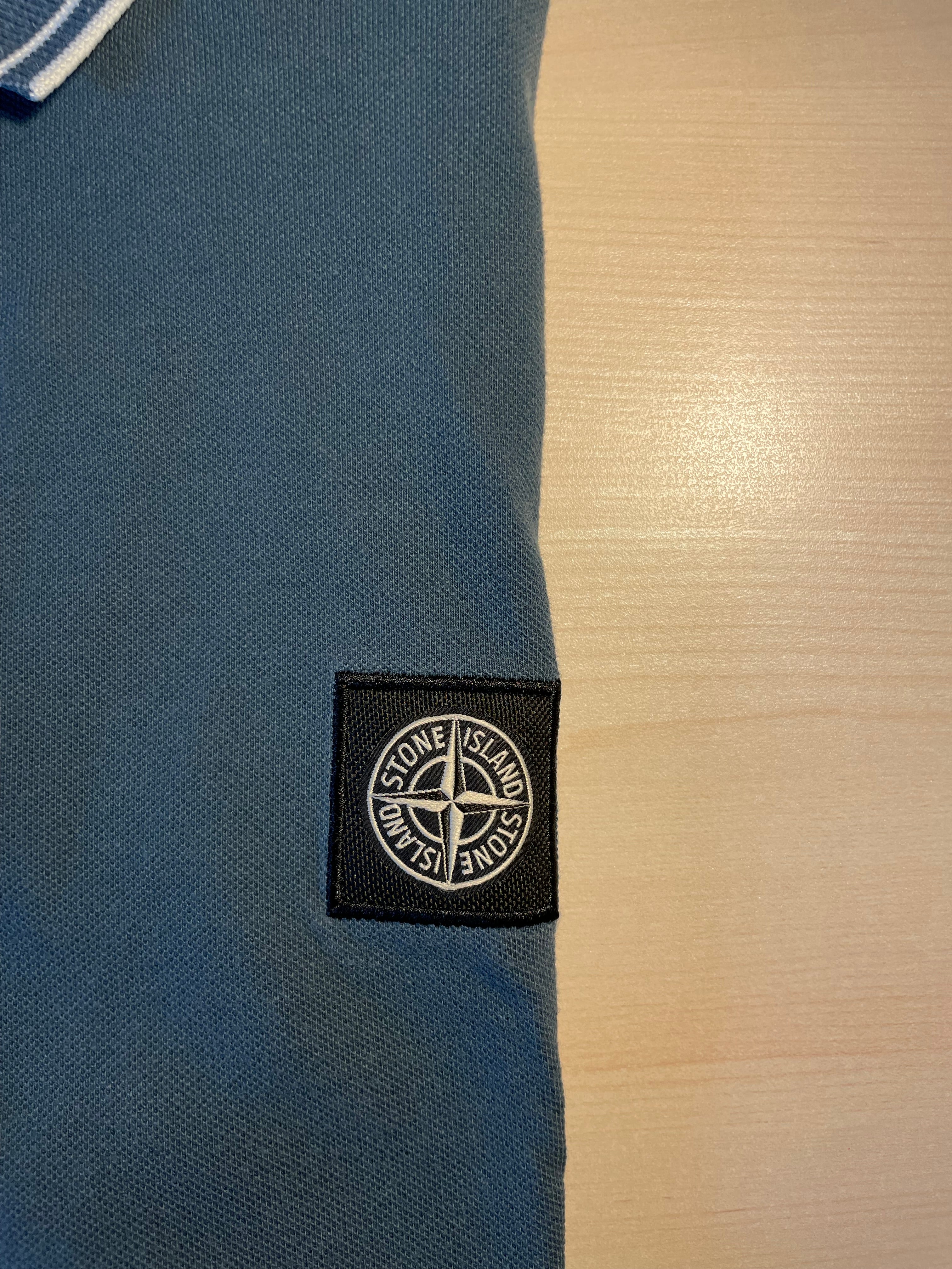 Polo Stone Island azzurra