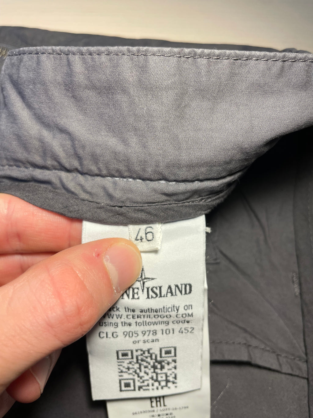 Pantaloni Stone Island Shadow Project cargo grigi
