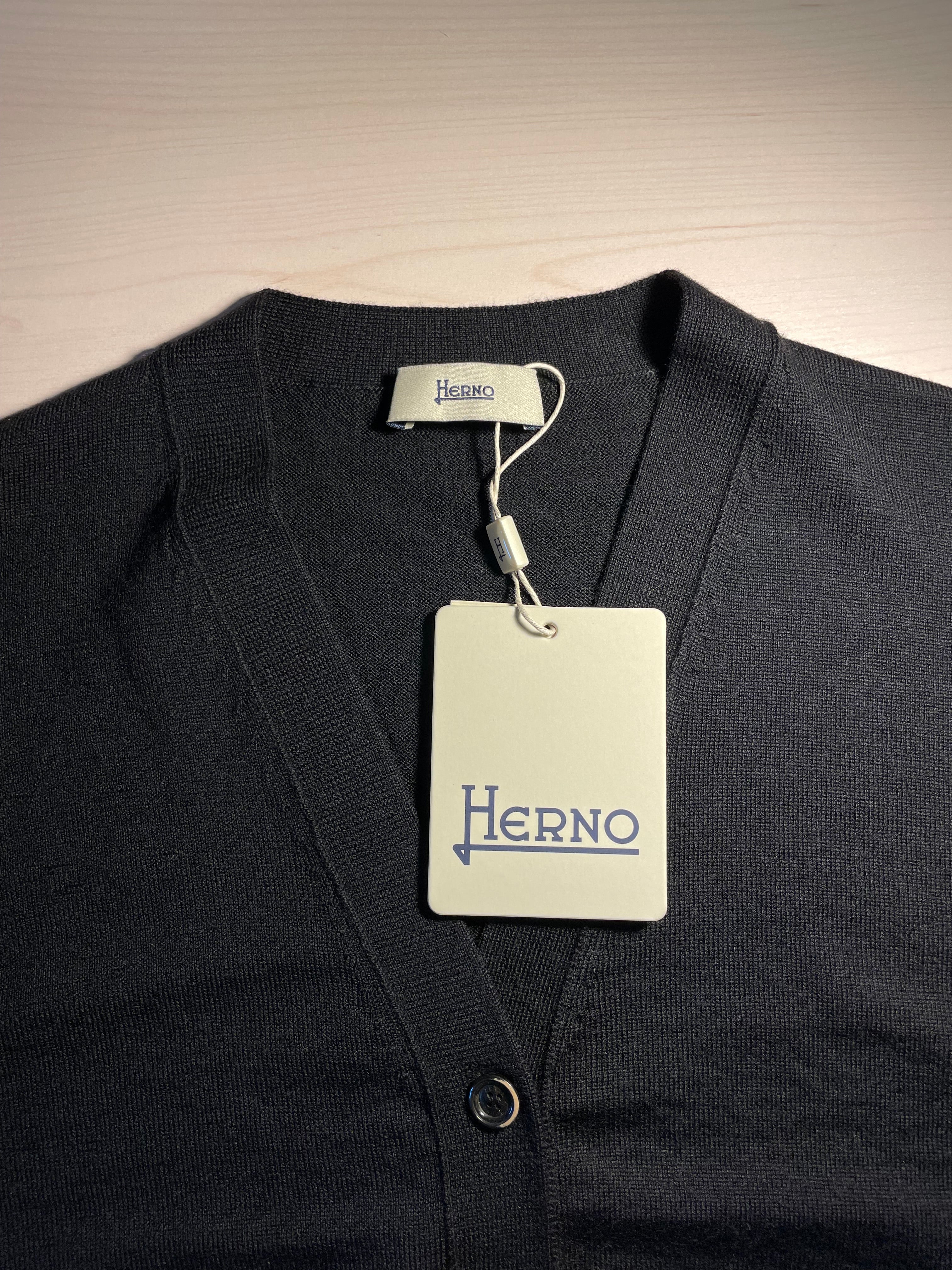 Cardigan Herno nero nuovo
