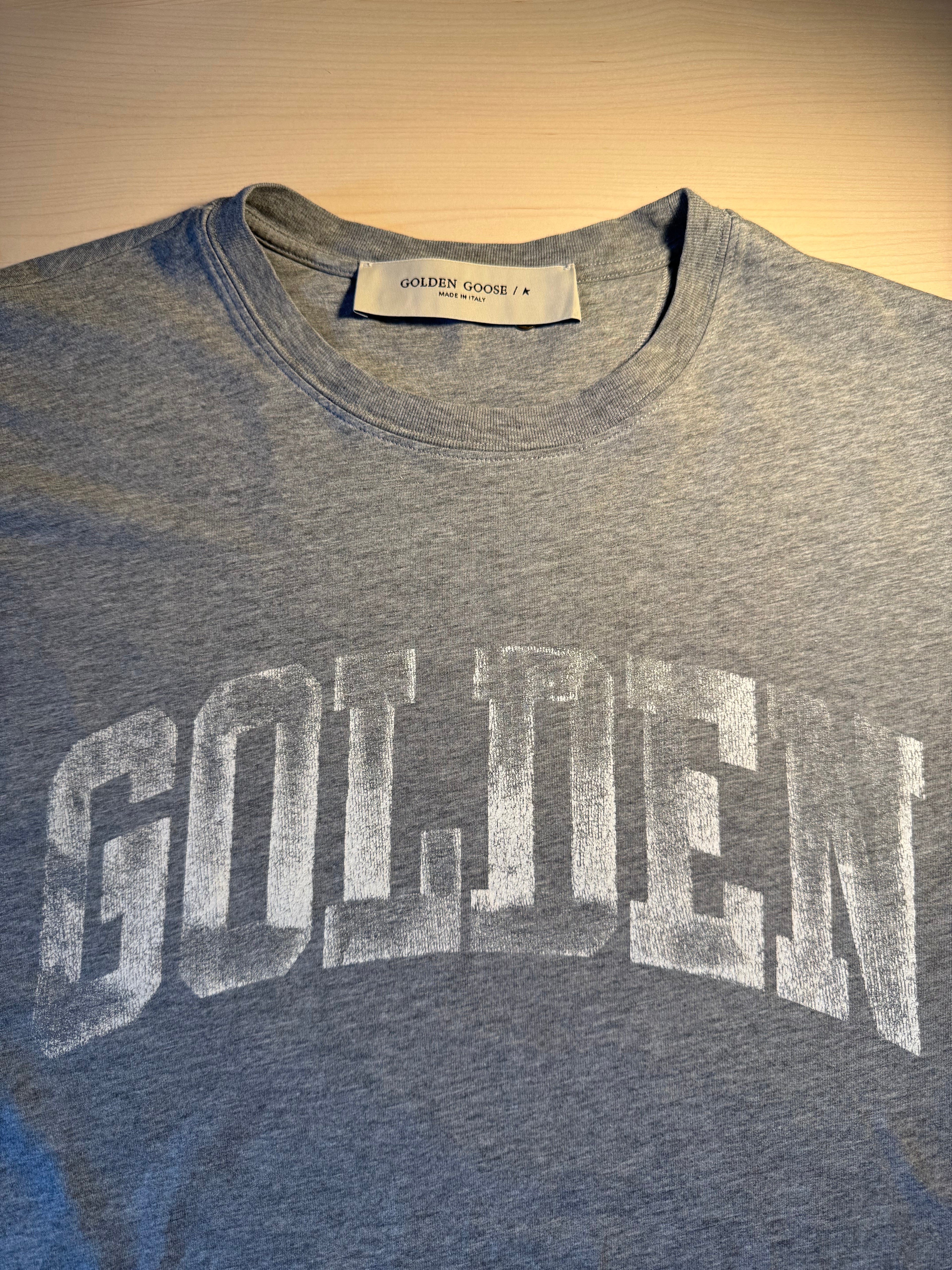 Maglia Golden Goose grigia scritta “Golden”