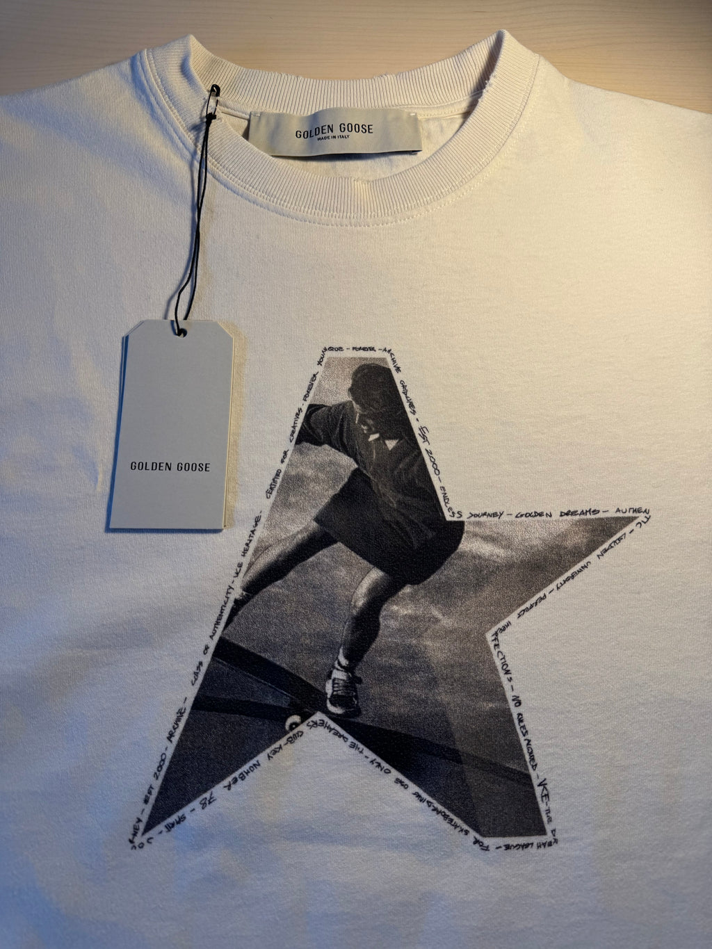 Maglia Golden Goose bianca con stampa a stella