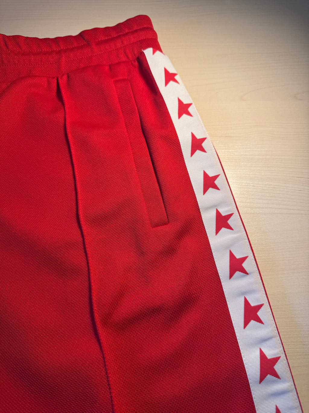 Pantaloni Golden Goose Star jogging rossi stelline laterali