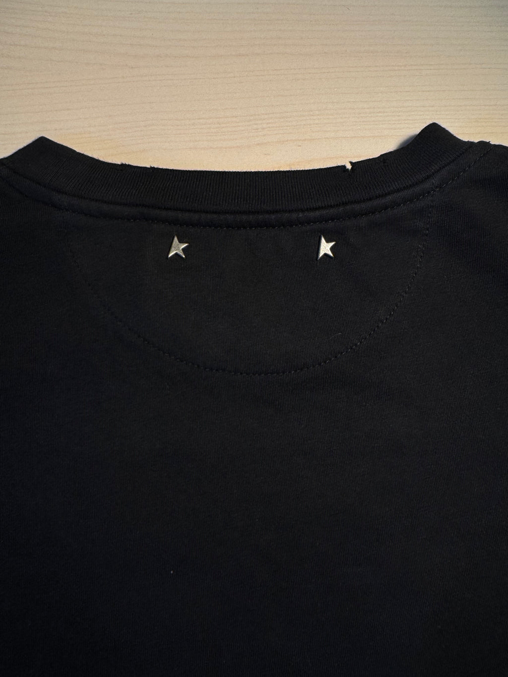 Maglia Golden Goose nera trattamento distressed