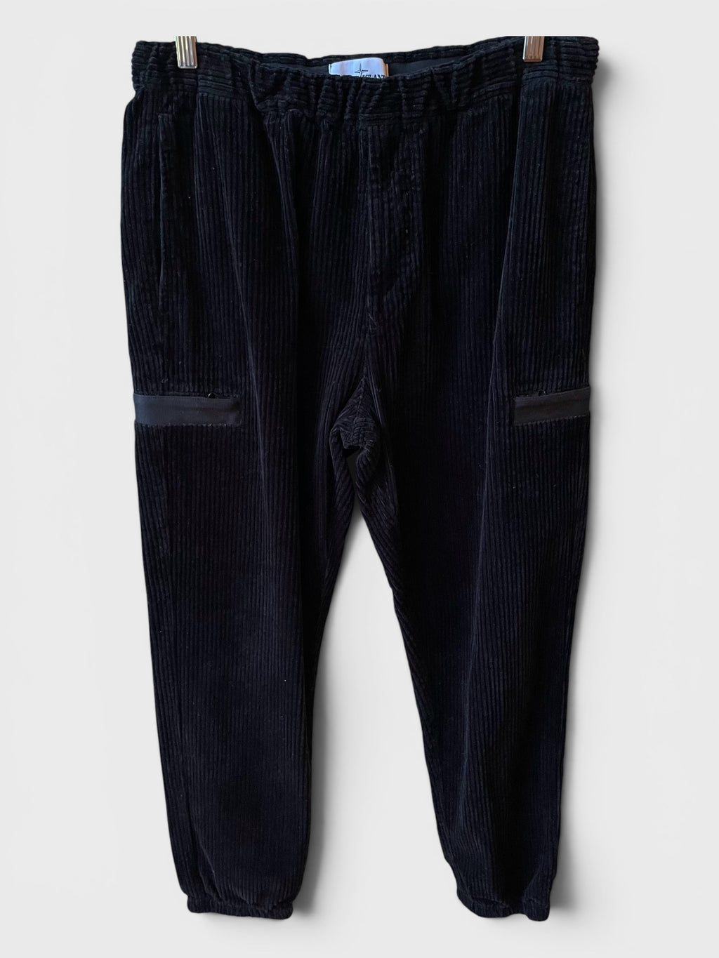 Pantaloni Stone Island neri in velluto