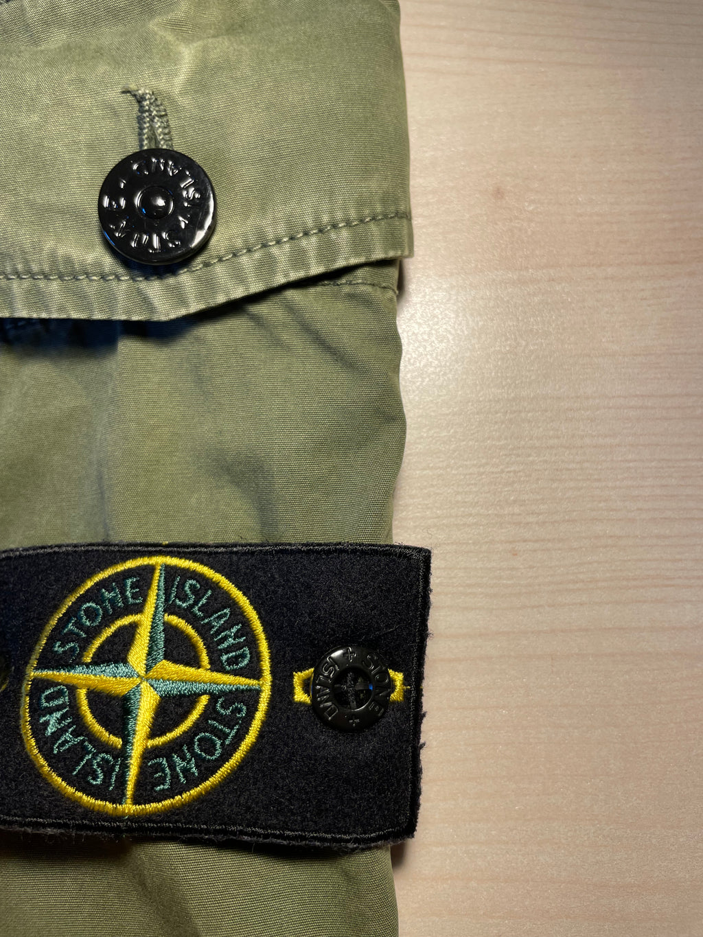 Pantaloni Stone Island cargo verdi