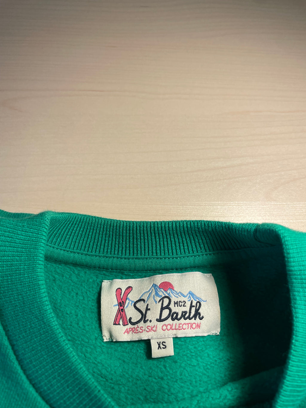 Felpa Saint Barth verde scritta rosa "St. Barth"