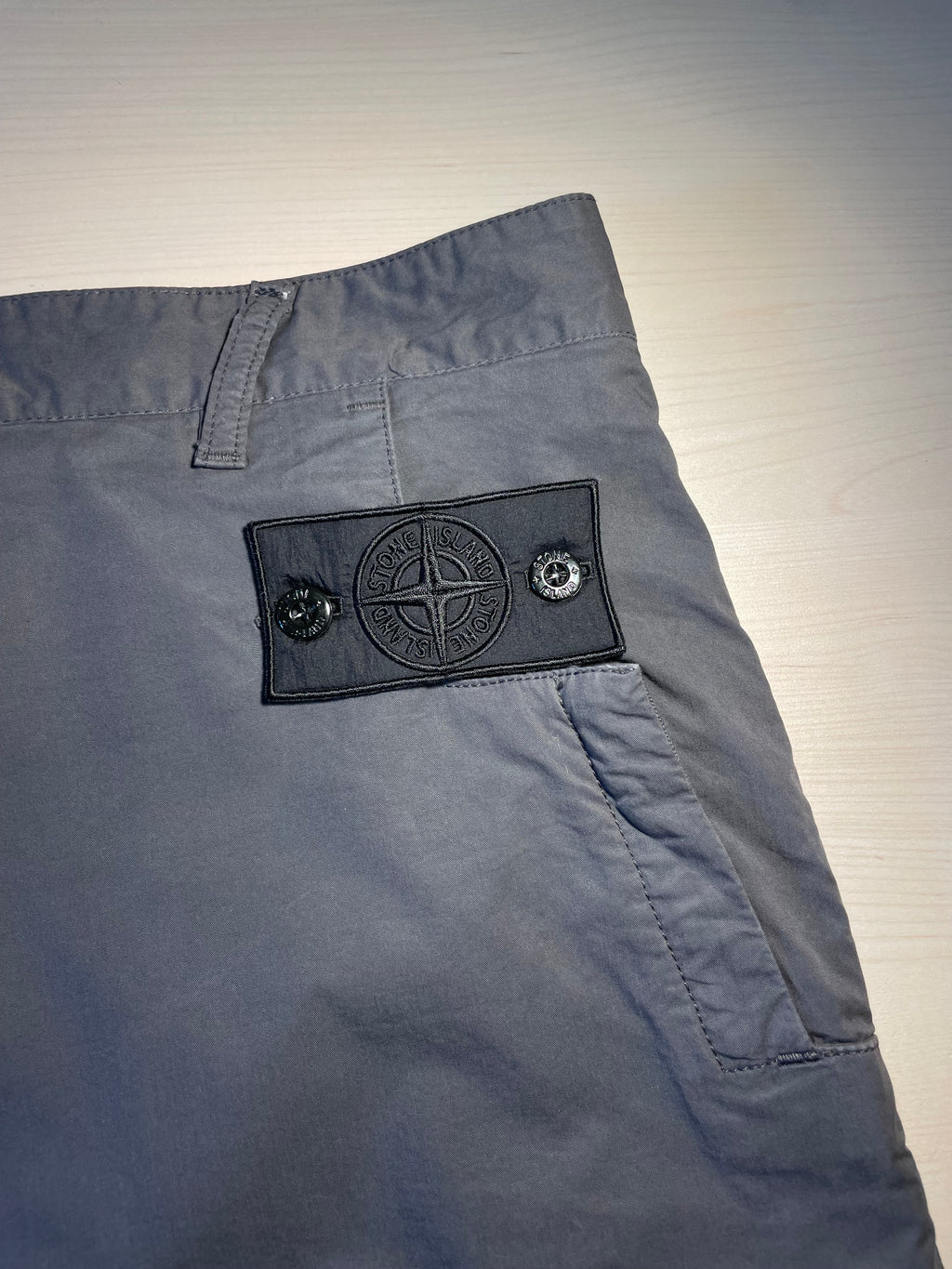 Pantaloni Stone Island Shadow Project cargo grigi