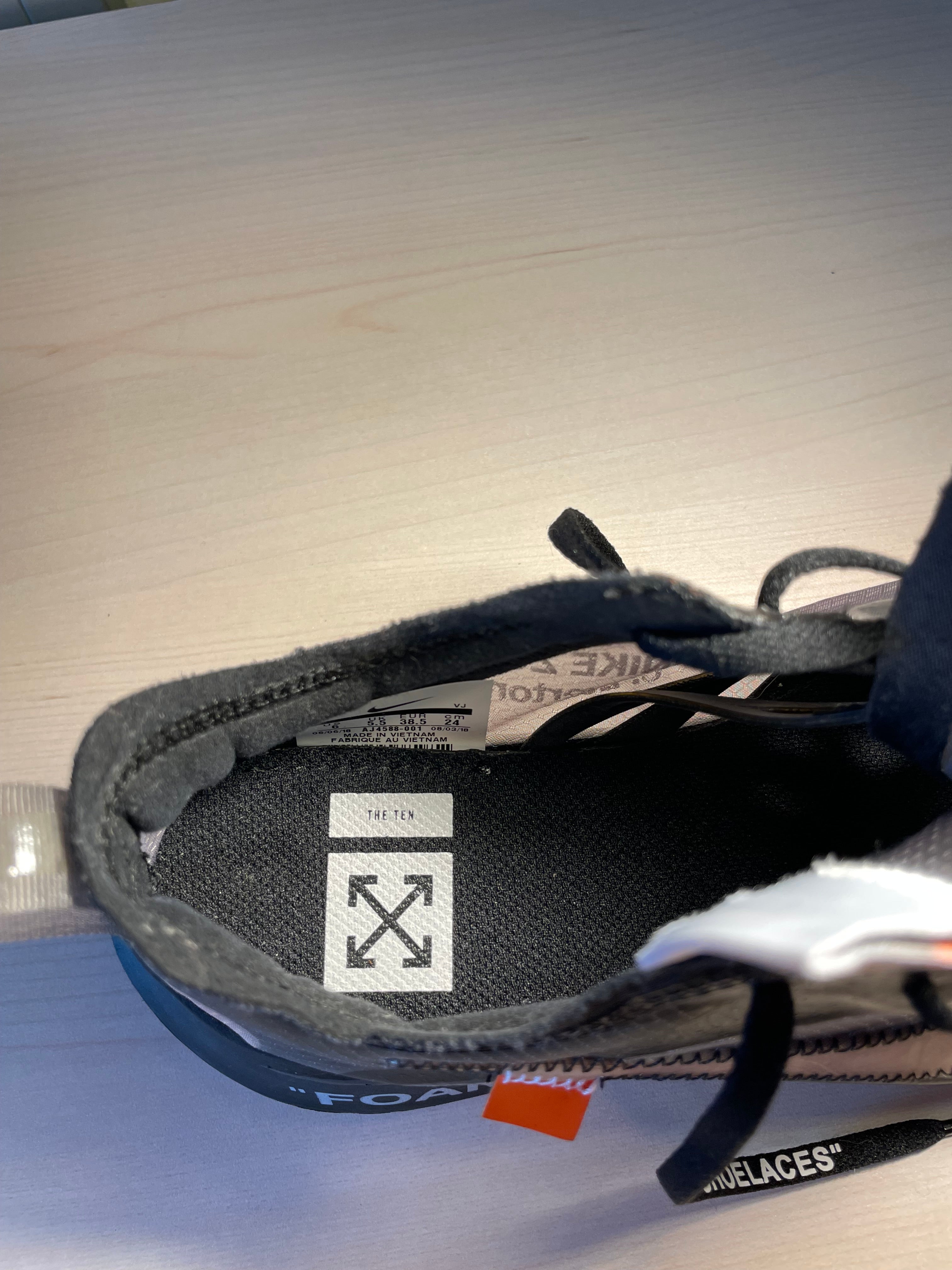 Nike X Off-White "Zoom Fly"