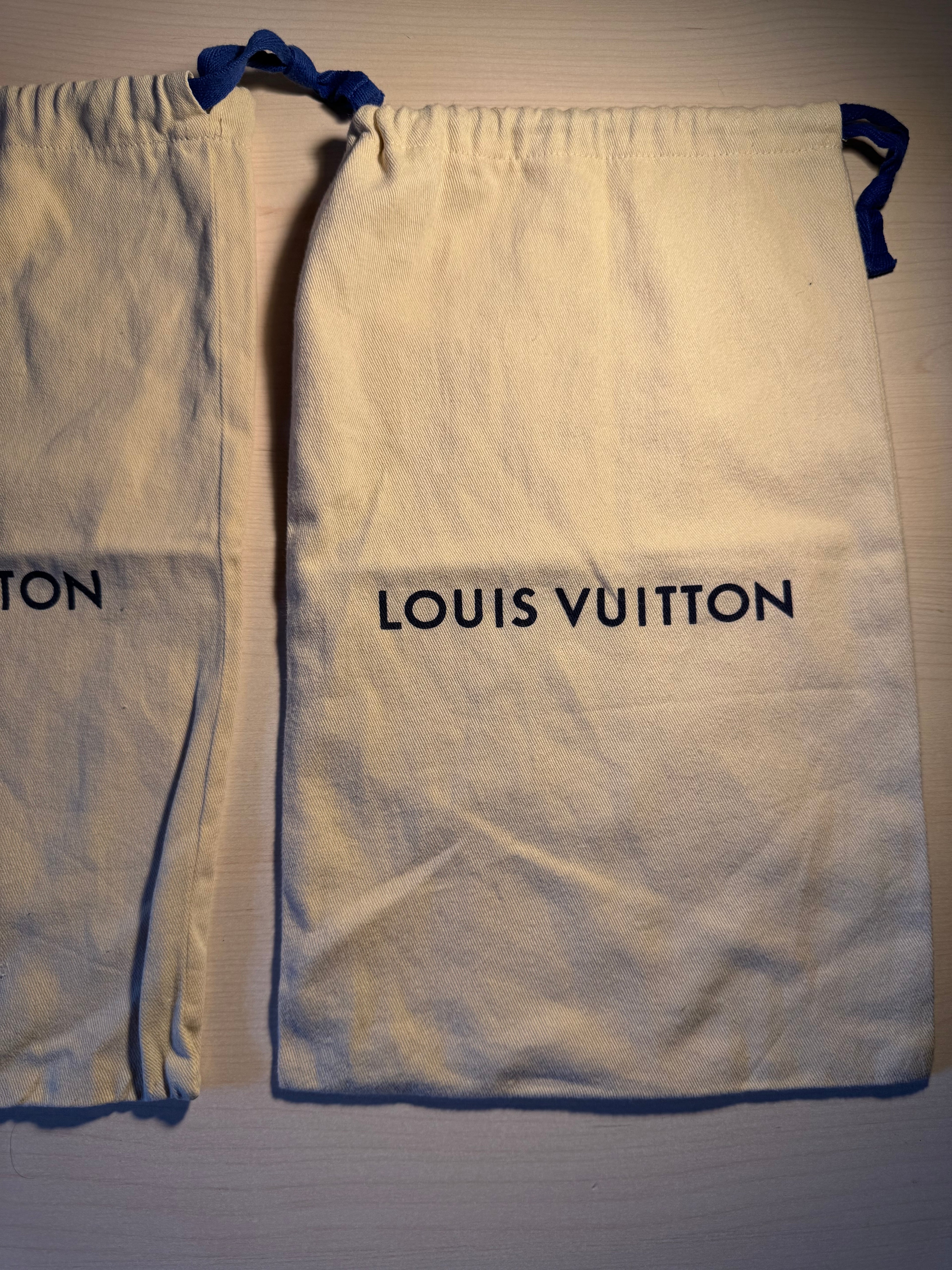 Sneakers Louis Vuitton nere