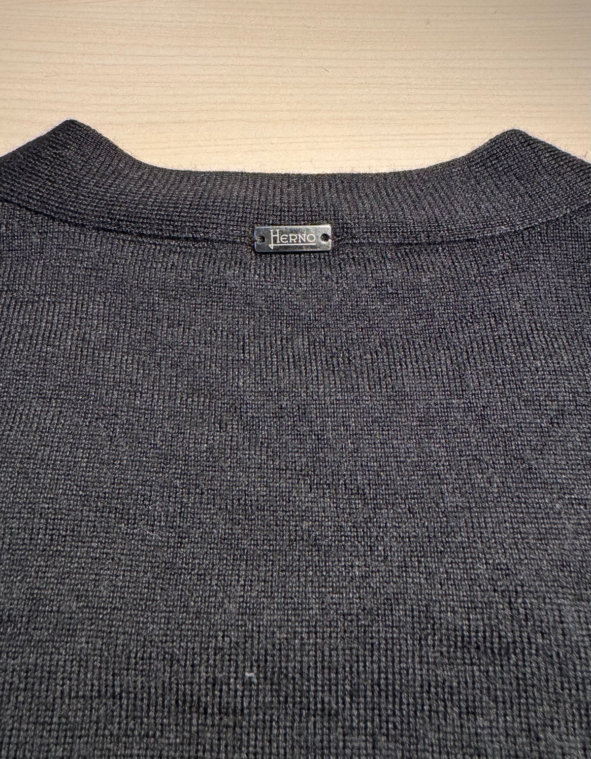 Cardigan Herno nero 100% lana vergine