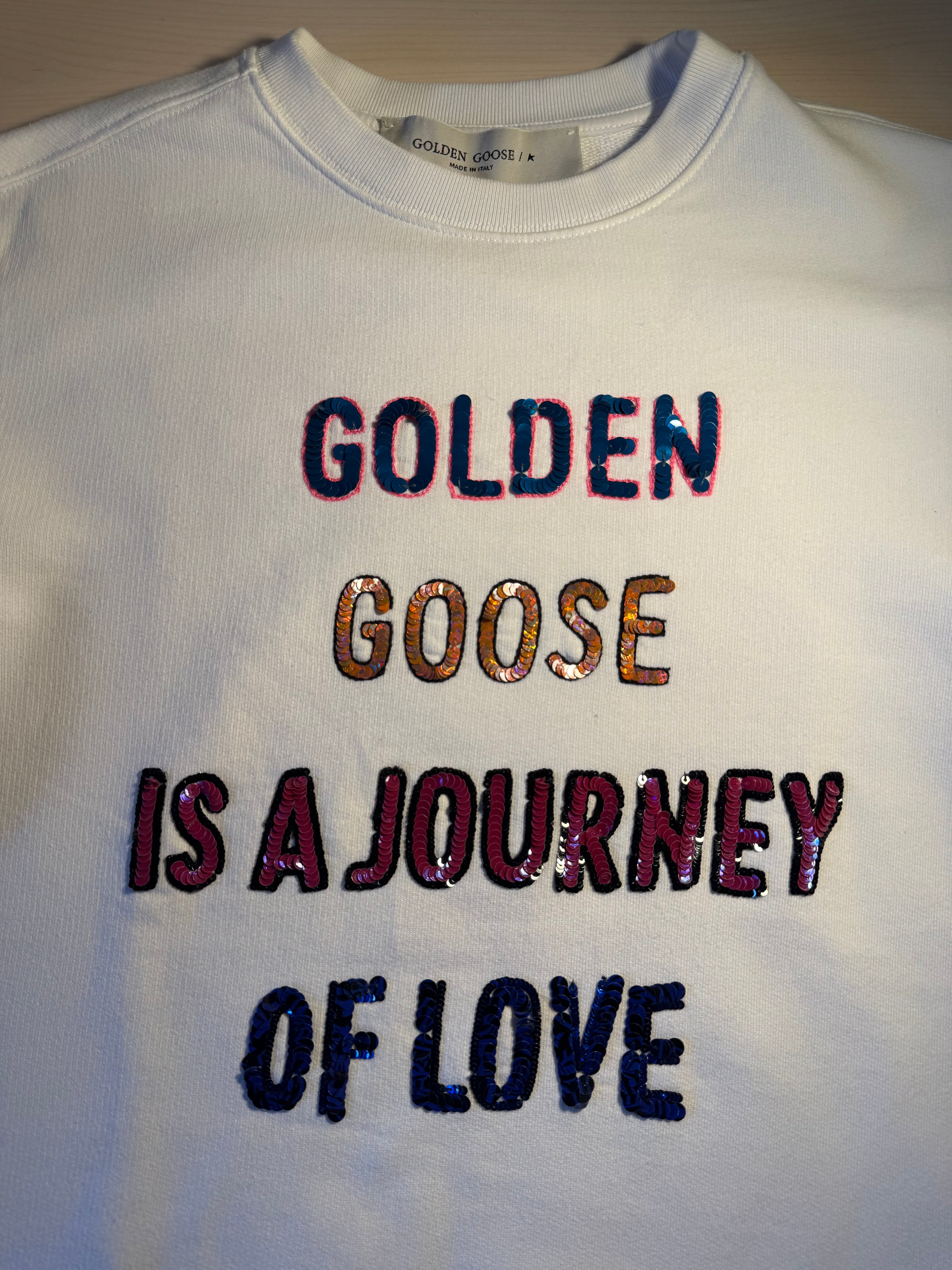 Felpa Golden Goose bianca "Is a Journey of Love" con paillettes