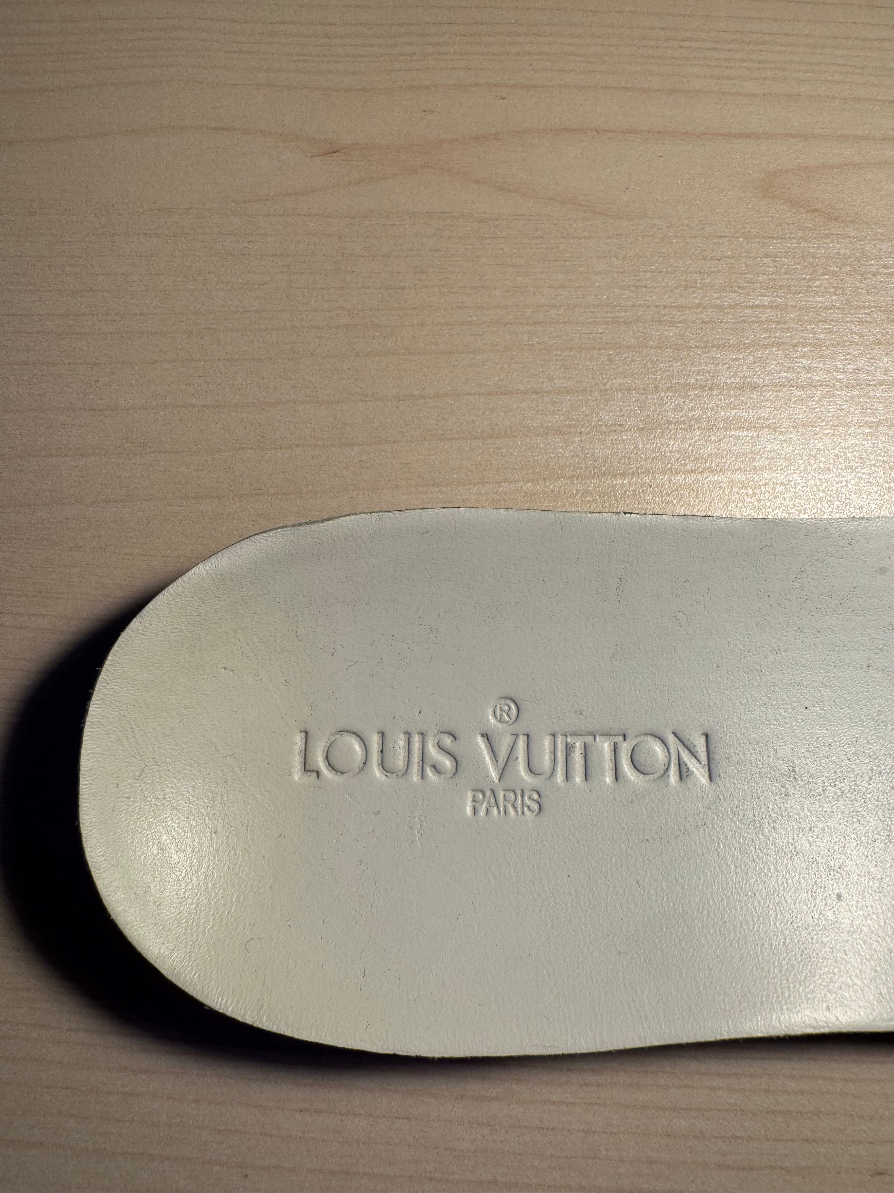 Sneakers Louis Vuitton nere
