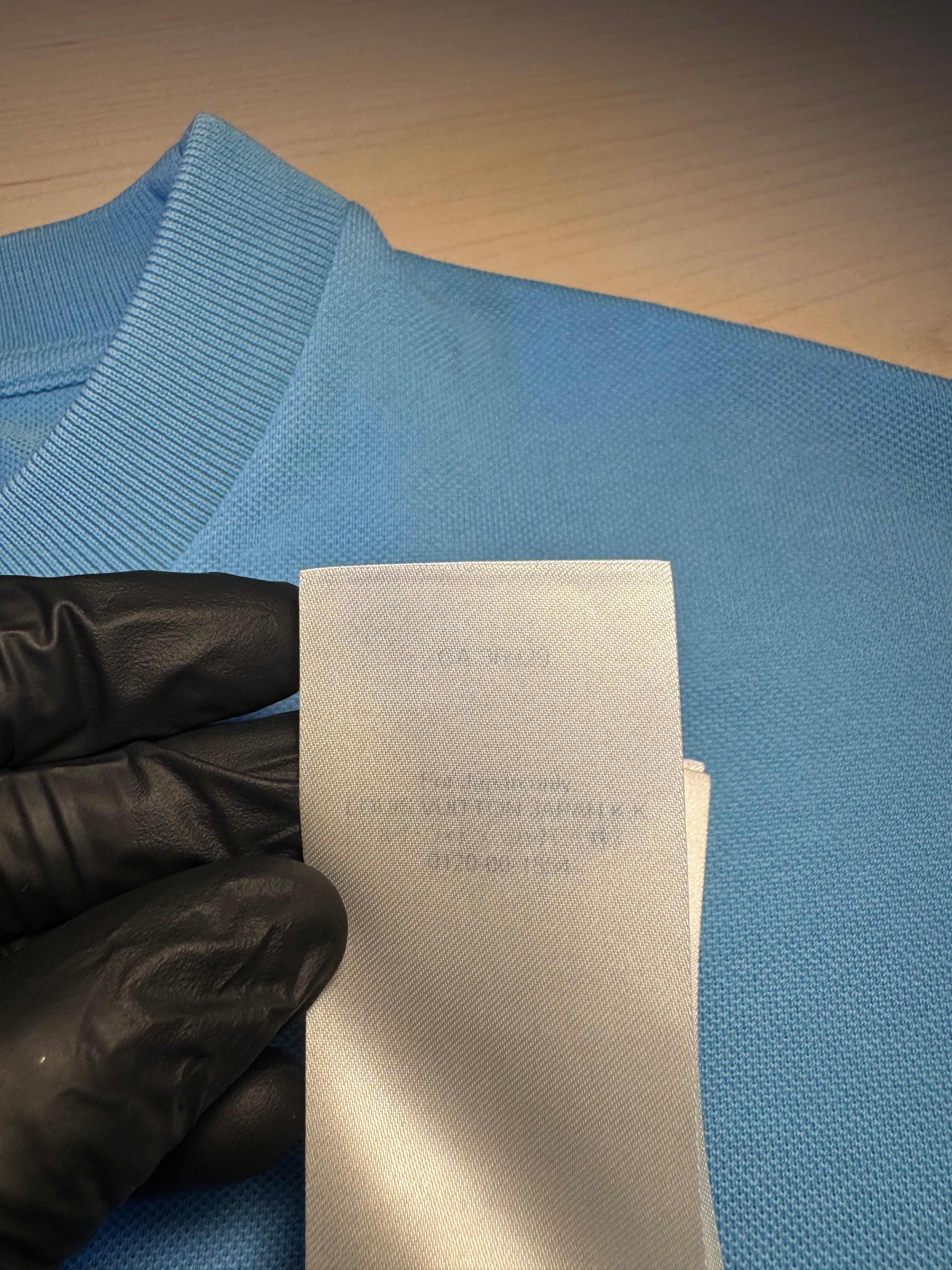 Maglia Louis Vuitton azzurra con taschino Damier