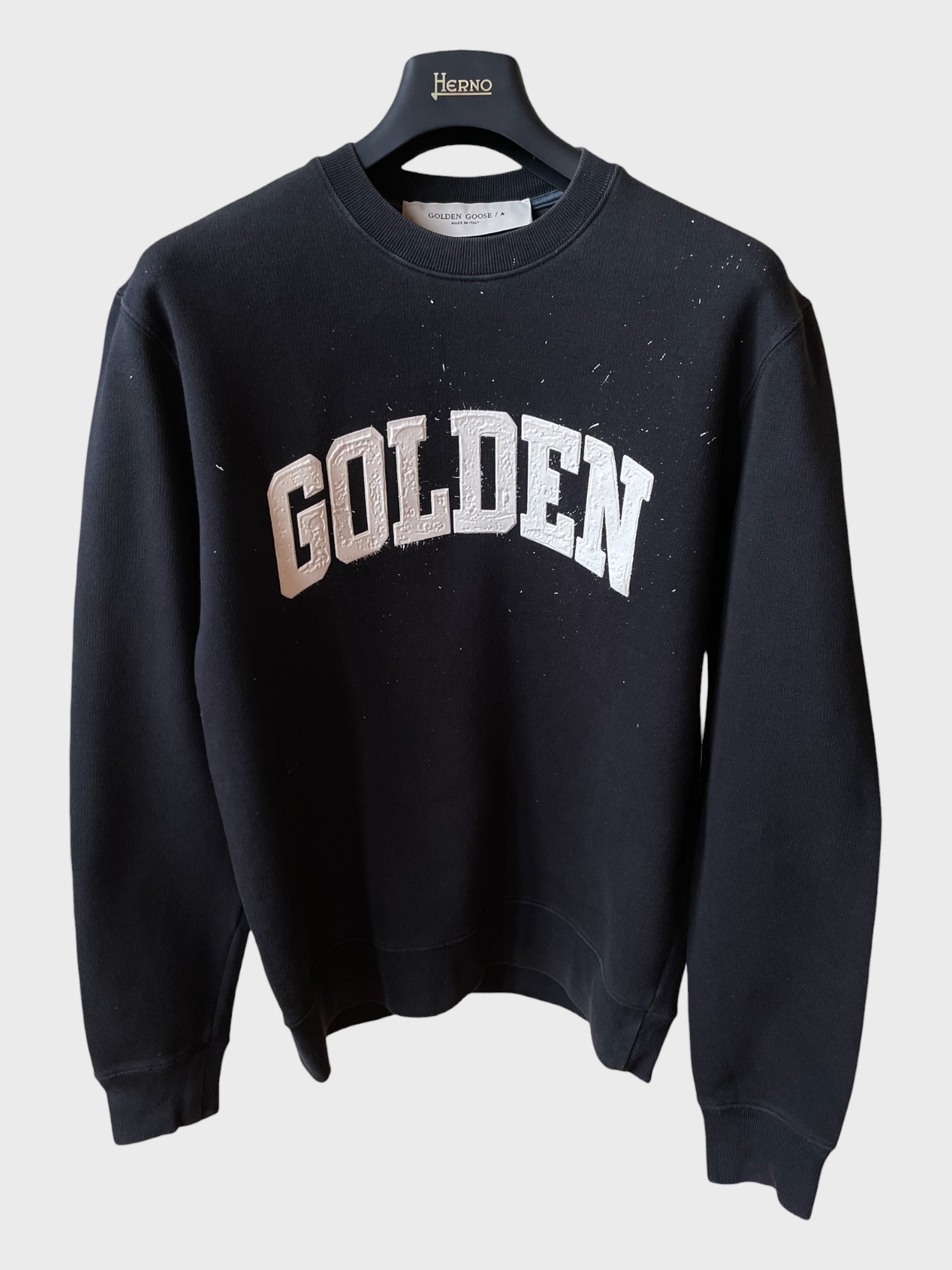 Felpa Golden Goose nera scritta "Golden" con pittura