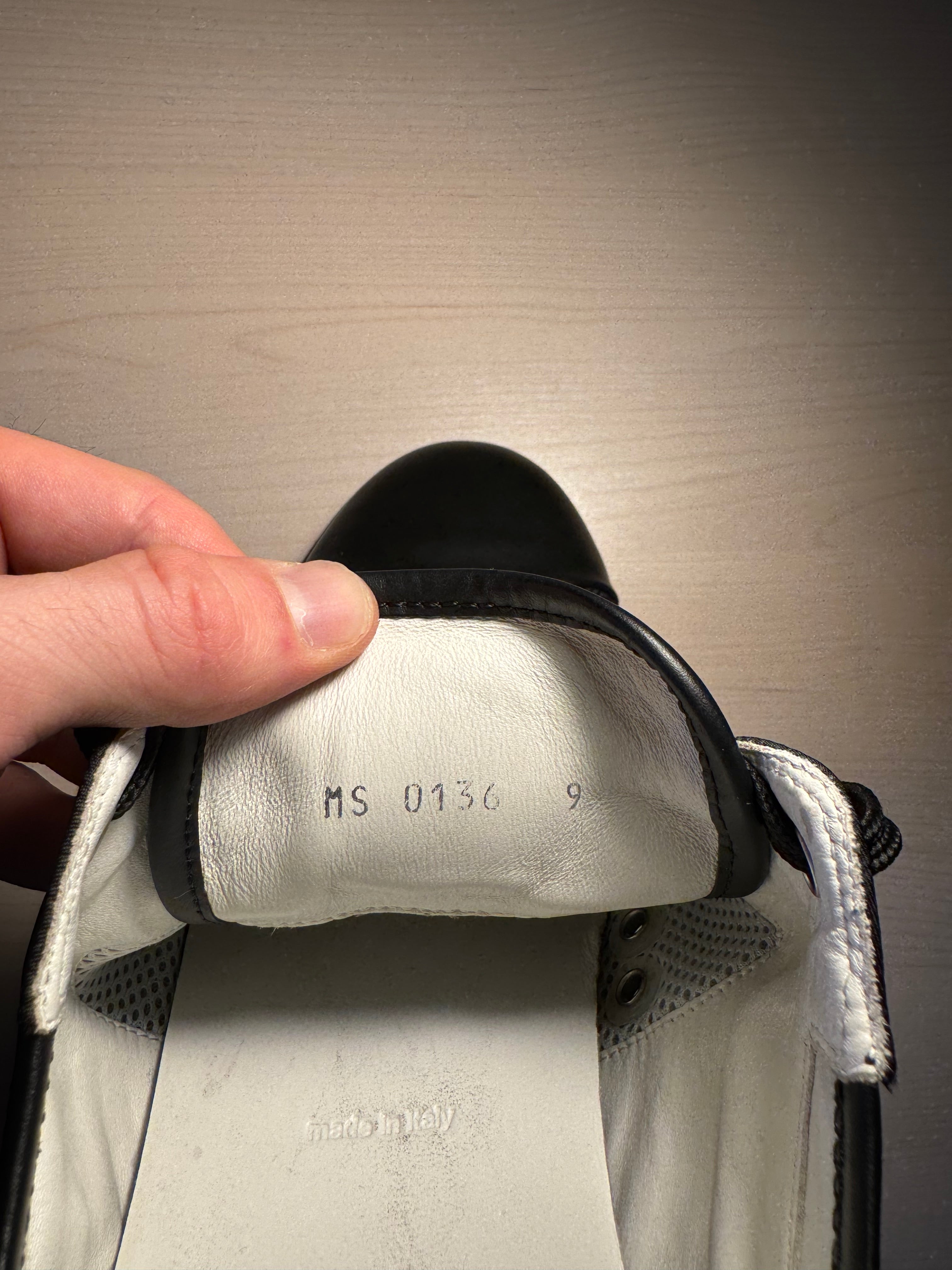 Sneakers Louis Vuitton nere