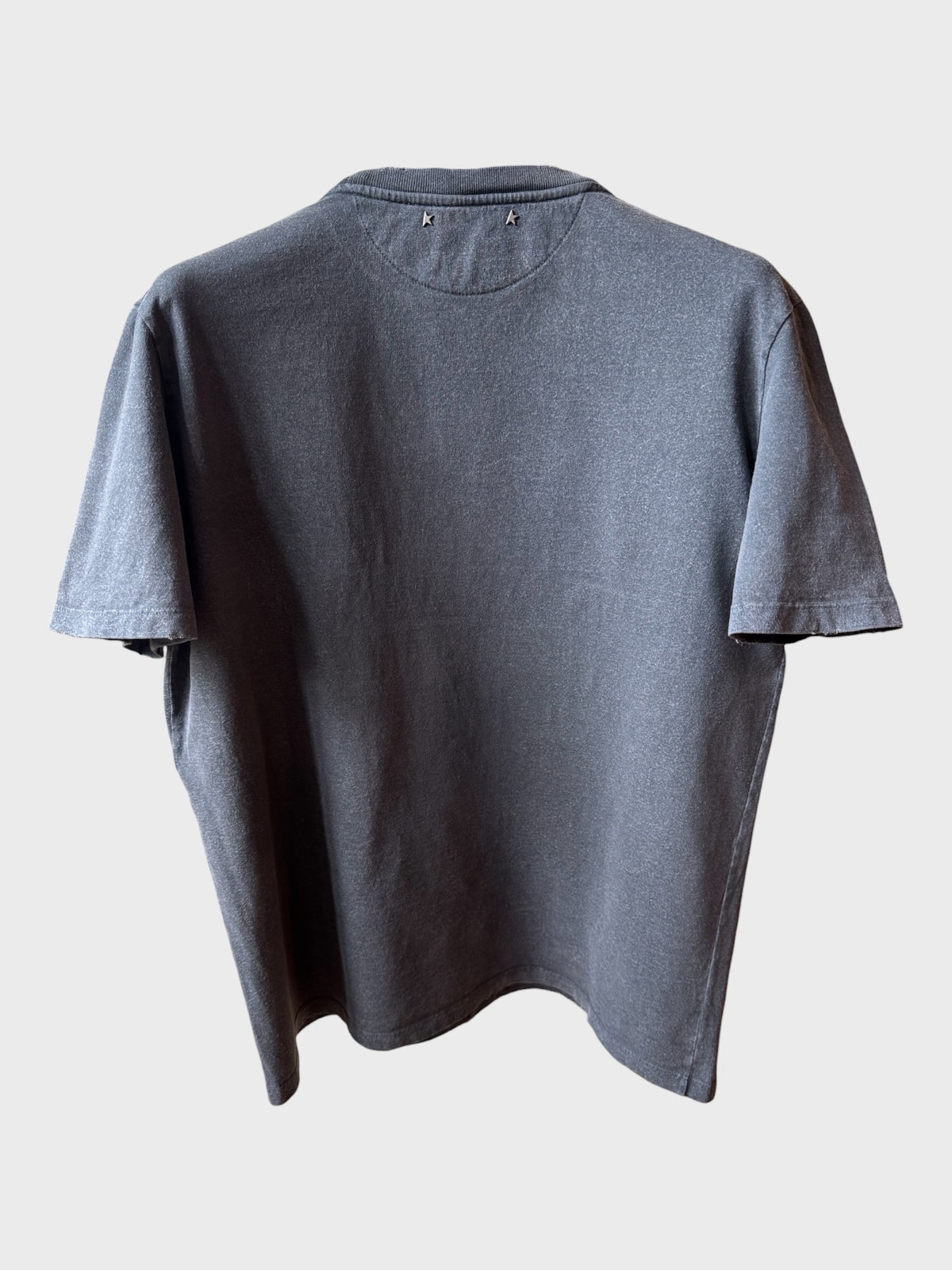 Maglia Golden Goose grigia trattamento distressed scritta Golden