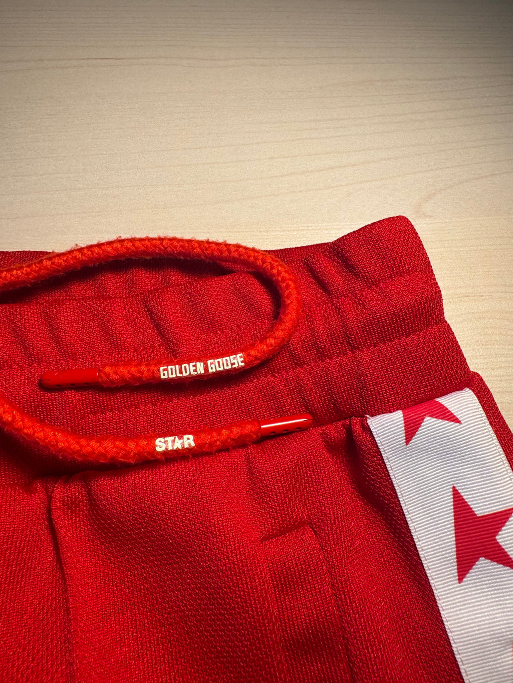 Pantaloni Golden Goose Star jogging rossi stelline laterali