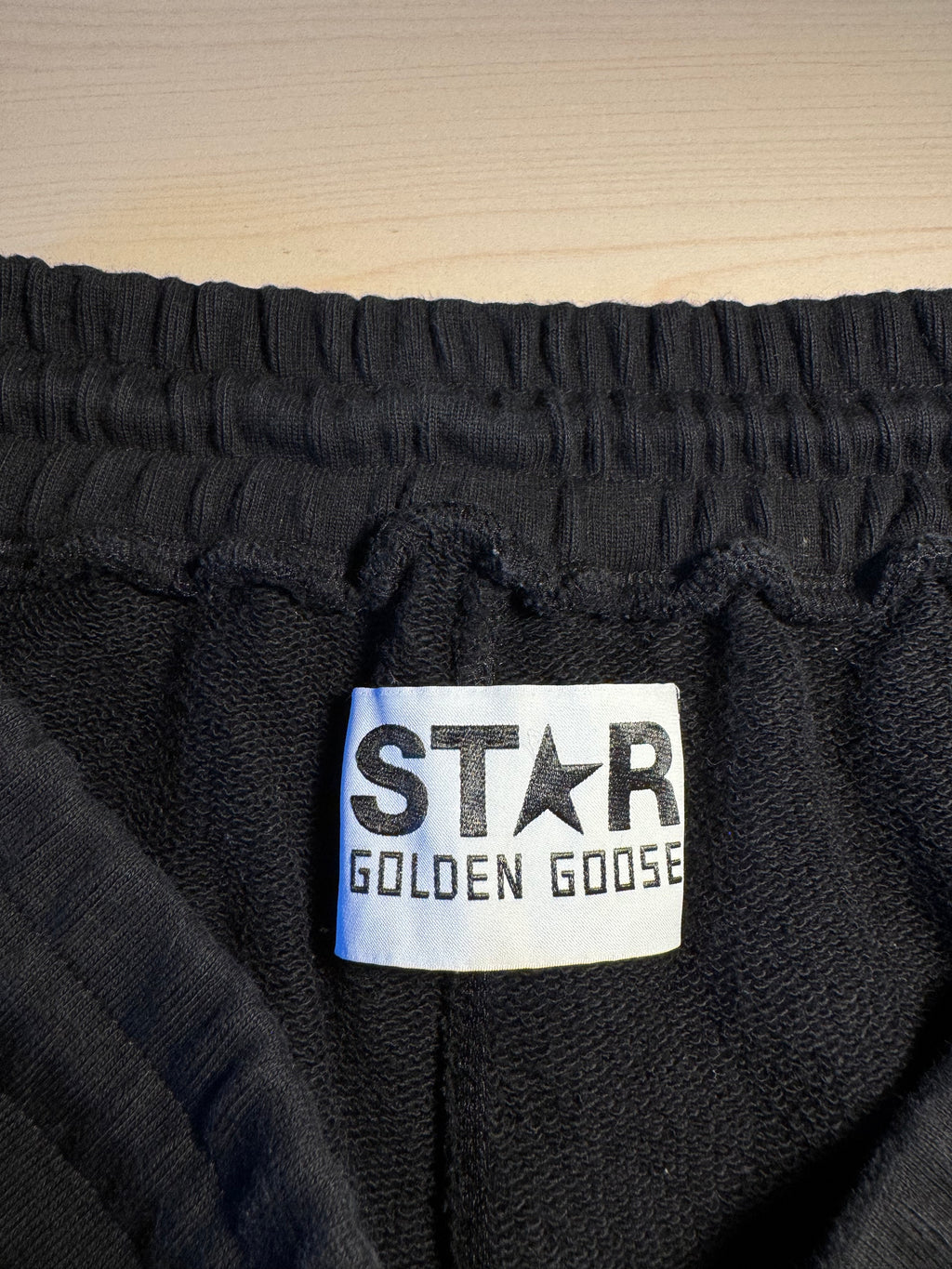 Pantaloncini Golden Goose neri stelle bianche