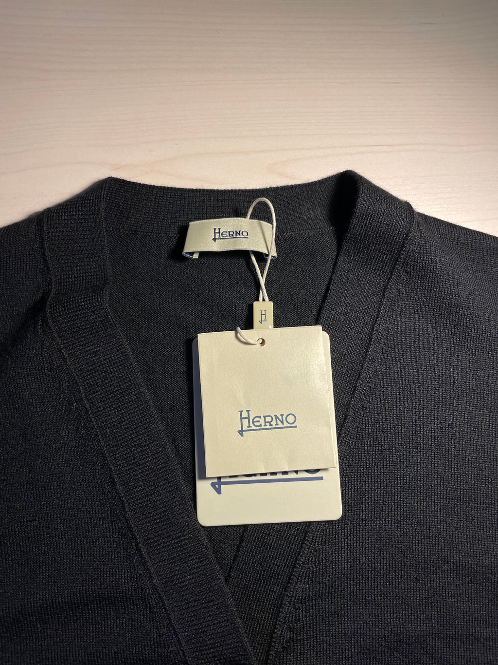 Cardigan Herno nero nuovo